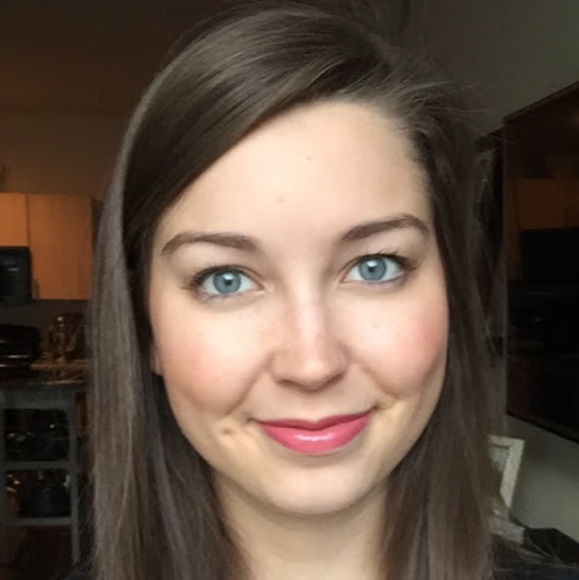 Profile Picture of Shelby Hasten (@shelby_hasten) on Poshmark