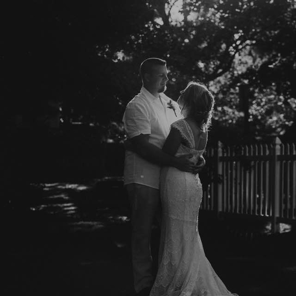 Profile Picture of Tricia Huzarewicz (@trichuz) on Poshmark