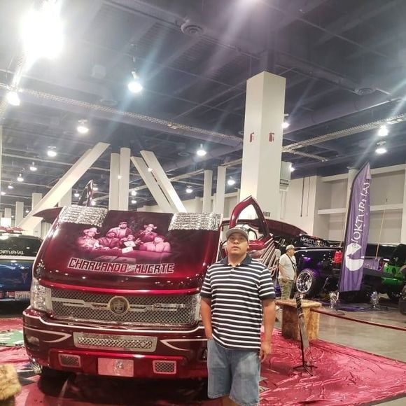 Profile Picture of Felix Damian (@malesa131) on Poshmark