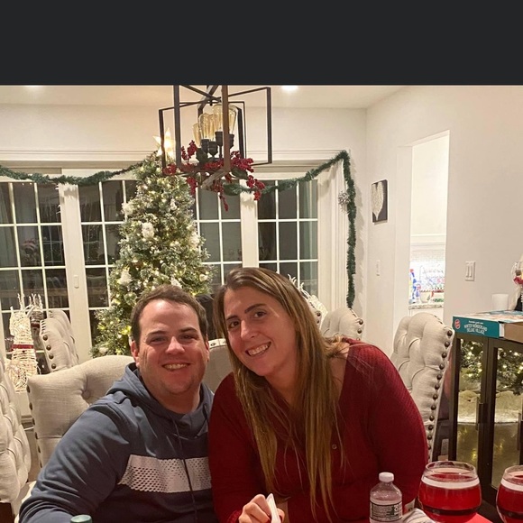 Profile Picture of Amanda Fucci (@amanda_fucci) on Poshmark