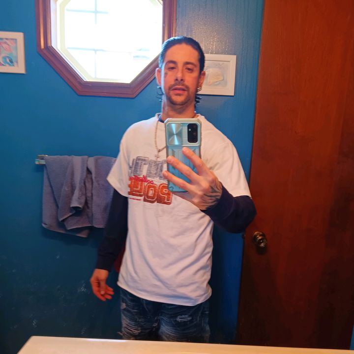 Profile Picture of mikeg (@michaelgill251) on Tiktok