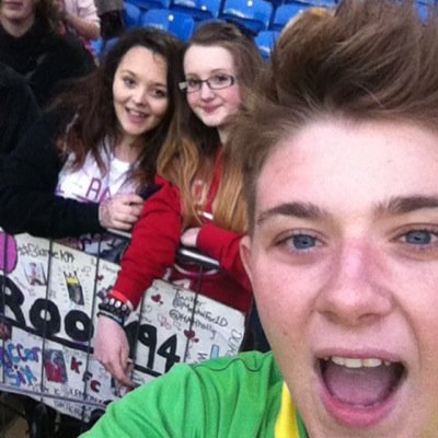 Profile Picture of Sophie (@MentalFor1D) on Twitter