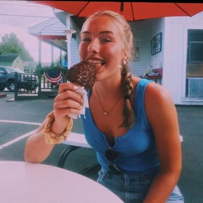 Profile Picture of Brittany Bennet (@old258037) on Twitter