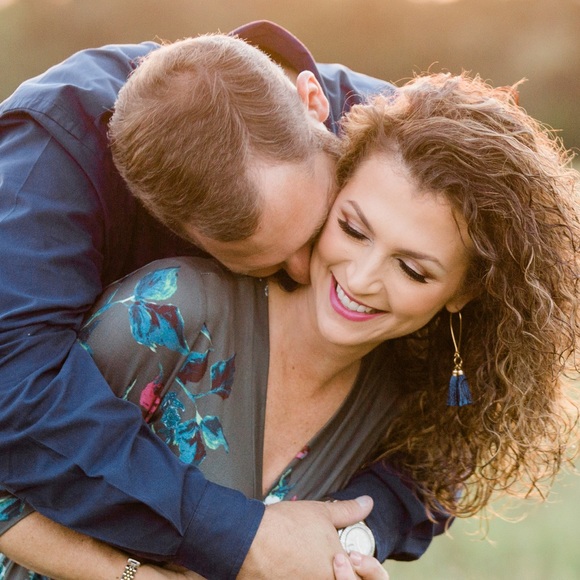 Profile Picture of Andria Abraham rowland (@aa_rowland) on Poshmark