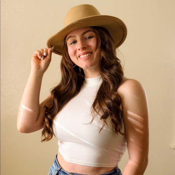 Profile Picture of Miranda Roy (@mirandaroy97) on Poshmark