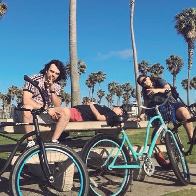 Profile Picture of ALL YEAR SUMMER (@AllYearSummer_) on Twitter