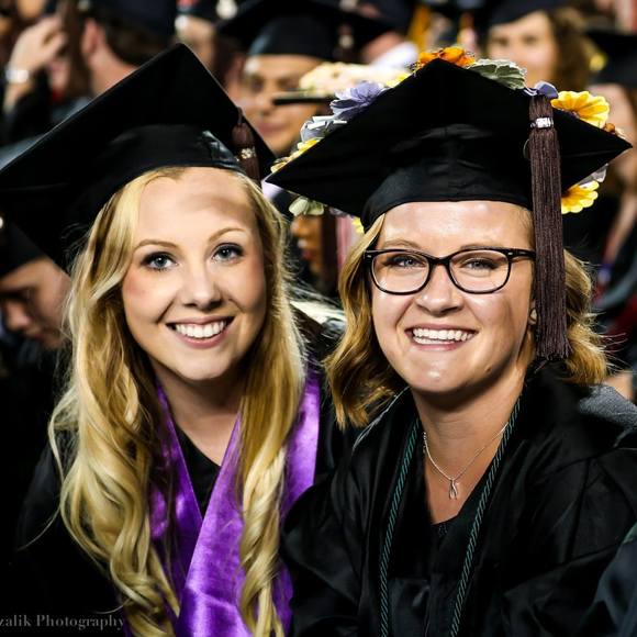 Profile Picture of Haley Meeks (@hem79905) on Poshmark