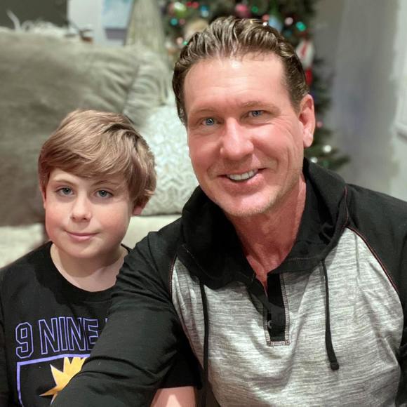 Chris Hayman - Poshmark Profile Picture of Chris Hayman (@chrishayman) on Poshmark