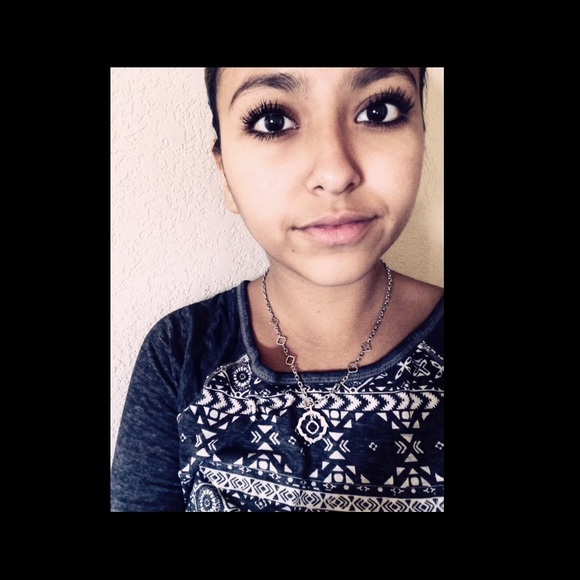 Profile Picture of Alexa Peters (@alexapeters) on Poshmark