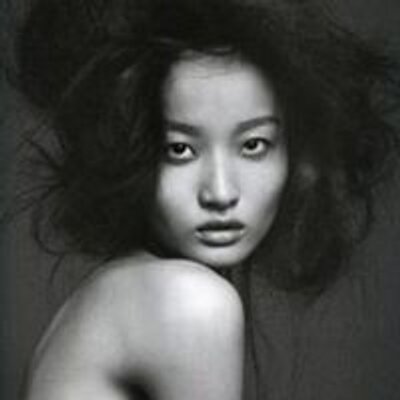 Profile Picture of Tia Mclaughlin (@TiaMclaughlin12) on Twitter