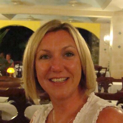 Profile Picture of Vicky Curry (@VicHMC) on Twitter