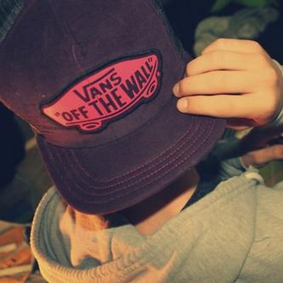 Profile Picture of Albert Saba (@vansofthewall17) on Twitter