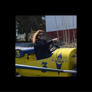 Profile Picture of Deb Frutiger Kerns (@deb.kerns) on Instagram