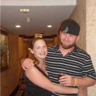 Profile Picture of Lindsay Magee (@lindsaym23) on Twitter