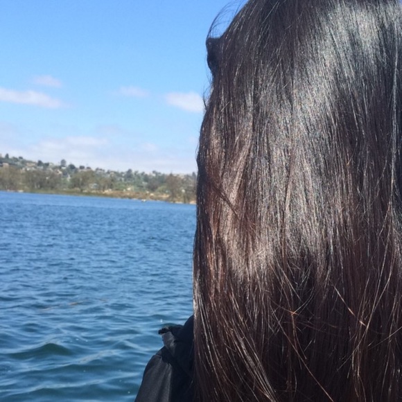 Profile Picture of Kim Van (@kav_) on Poshmark