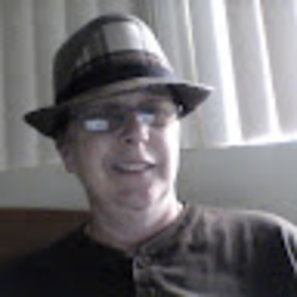 Profile Picture of Pam Wintroub (@pwintroub) on Poshmark