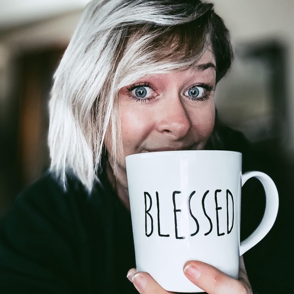 Profile Picture of Heather Harroun (@harroun) on Poshmark