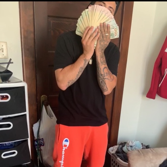 Profile Picture of Jordell Rabbitt (@jordellrabbitt) on Poshmark