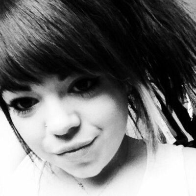 Profile Picture of Stephanie Dunlop (@Stephdunlop93) on Twitter
