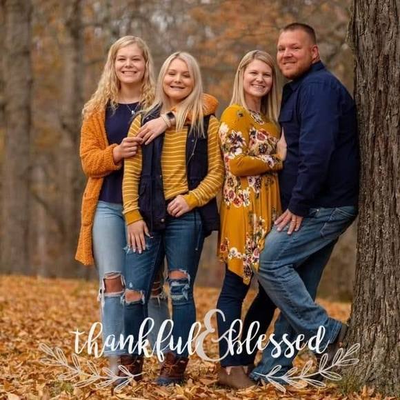 Profile Picture of Jason Deneal (@jasondeneal) on Poshmark