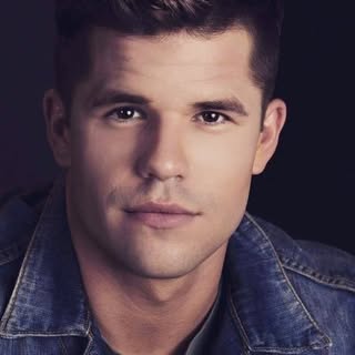 Profile Picture of Charlie Carver (@charliecarver) on Instagram