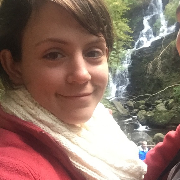 Profile Picture of Mary Stucklen (@maryestucklen) on Poshmark