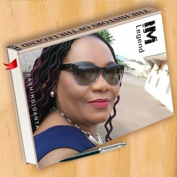Profile Picture of Carol Heron (@tusty11225) on Poshmark