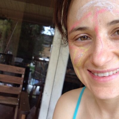 Profile Picture of Catherine Neal (@lukiverdialero) on Twitter