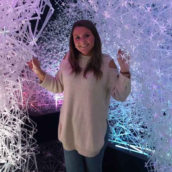 Profile Picture of Savanna Unterberg (@s_unterberg) on Poshmark