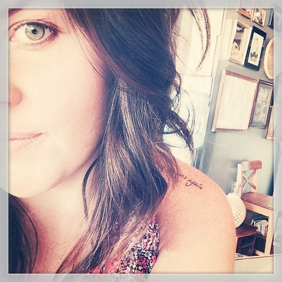 Profile Picture of Jaymie Curtis (@jaymes_c) on Poshmark