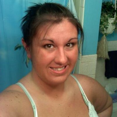 Profile Picture of Jess Pruett (@pinkpopple18) on Twitter