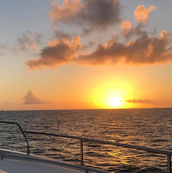 Profile Picture of Sarah Denooyer guzzo (@guzzosarah) on Poshmark