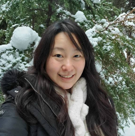 Profile Picture of Joo hye Pak (@joop514) on Poshmark