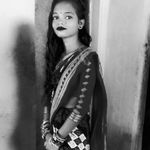 Profile Picture of •°¯`•• 𝗕𝗲𝗶𝗻𝗴 𝗮𝗹𝗼𝗻𝗲 𝗶𝘀 𝗯𝗲𝘁𝘁𝗲𝗿 𝘁𝗵𝗮𝗻 𝗴𝗲𝘁𝘁𝗶𝗻𝗴 𝗵𝘂𝗿𝘁.••´¯°•😈 (@vks_alone_girl__) on Instagram