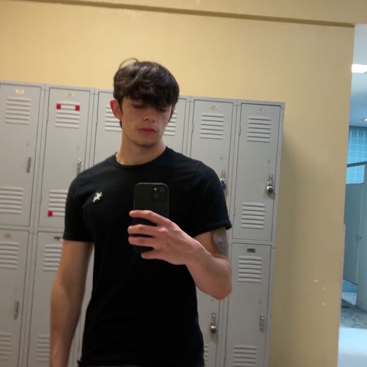 Profile Picture of Vanden Vincent (@minivan2006) on Tiktok