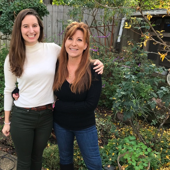 Profile Picture of Alexa Dunn (@alexafdunn) on Poshmark