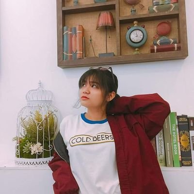 Profile Picture of Mandy Huynh (@MandyHuynh10) on Twitter