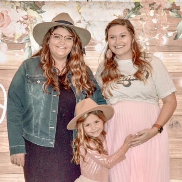 Profile Picture of Kayla Blanks (@kblanks27) on Poshmark