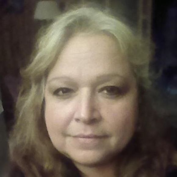 Profile Picture of Anita Weyers (@ur4yah) on Poshmark