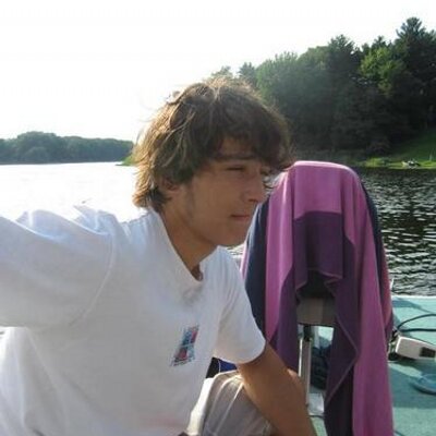 Profile Picture of Christian Winters (@smokeybear8) on Twitter