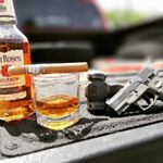 Profile Picture of Jonathan Mickle (@micklesbourbonadventures) on Instagram