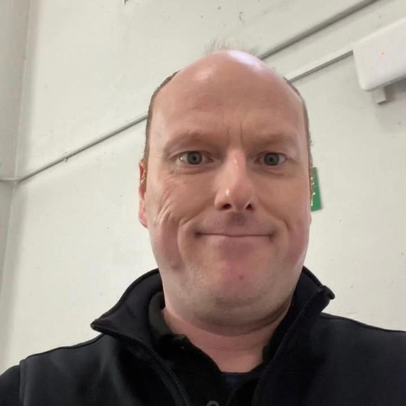 Profile Picture of Peter Damian (@petercv1234588) on Poshmark