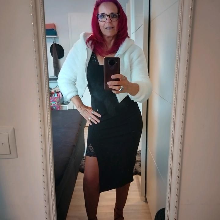 Profile Picture of AmandaLeonard (@anikazlzz69) on Tiktok