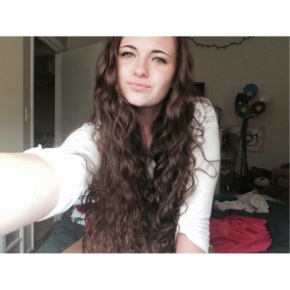 Profile Picture of Alyssa Piscopo (@alyssa_piscopo) on Poshmark