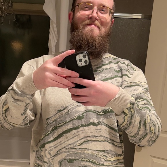 Profile Picture of Jonah Mitchell (@jonahscott) on Poshmark