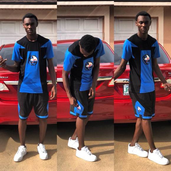 Profile Picture of Benjamin Mitchell (@ben231432) on Poshmark