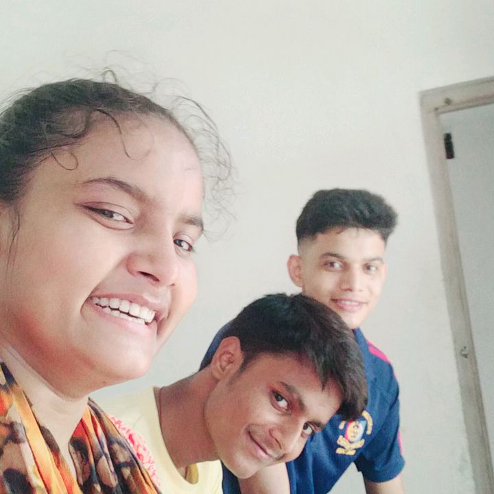 Profile Picture of Anubhav Mishra (@anubhavpandit302) on Tiktok