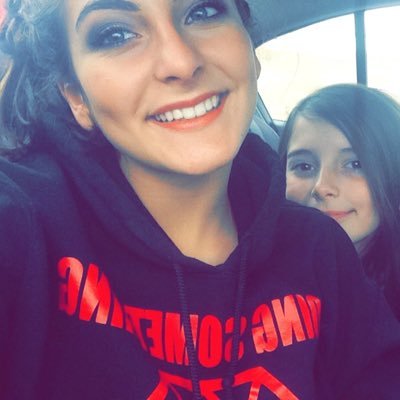 Profile Picture of Jenna Simpson (@JennaRaeSimpson) on Twitter