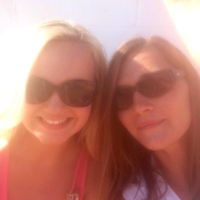 Profile Picture of Amanda Colvin (@AmandaColvin8) on Twitter
