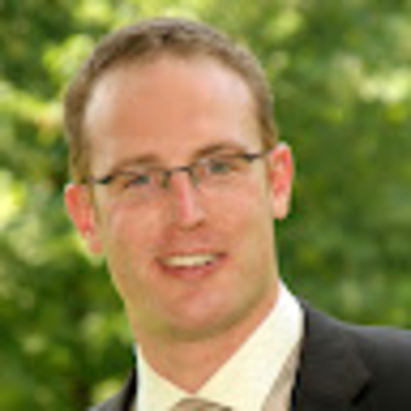 Profile Picture of Stefan Ruediger (@stefanruediger) on Poshmark